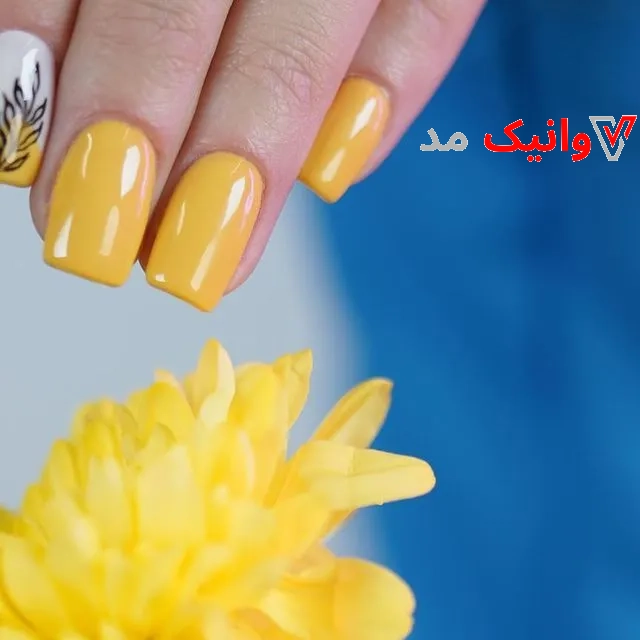 رنگ لاک مناسب بهار چه رنگیه