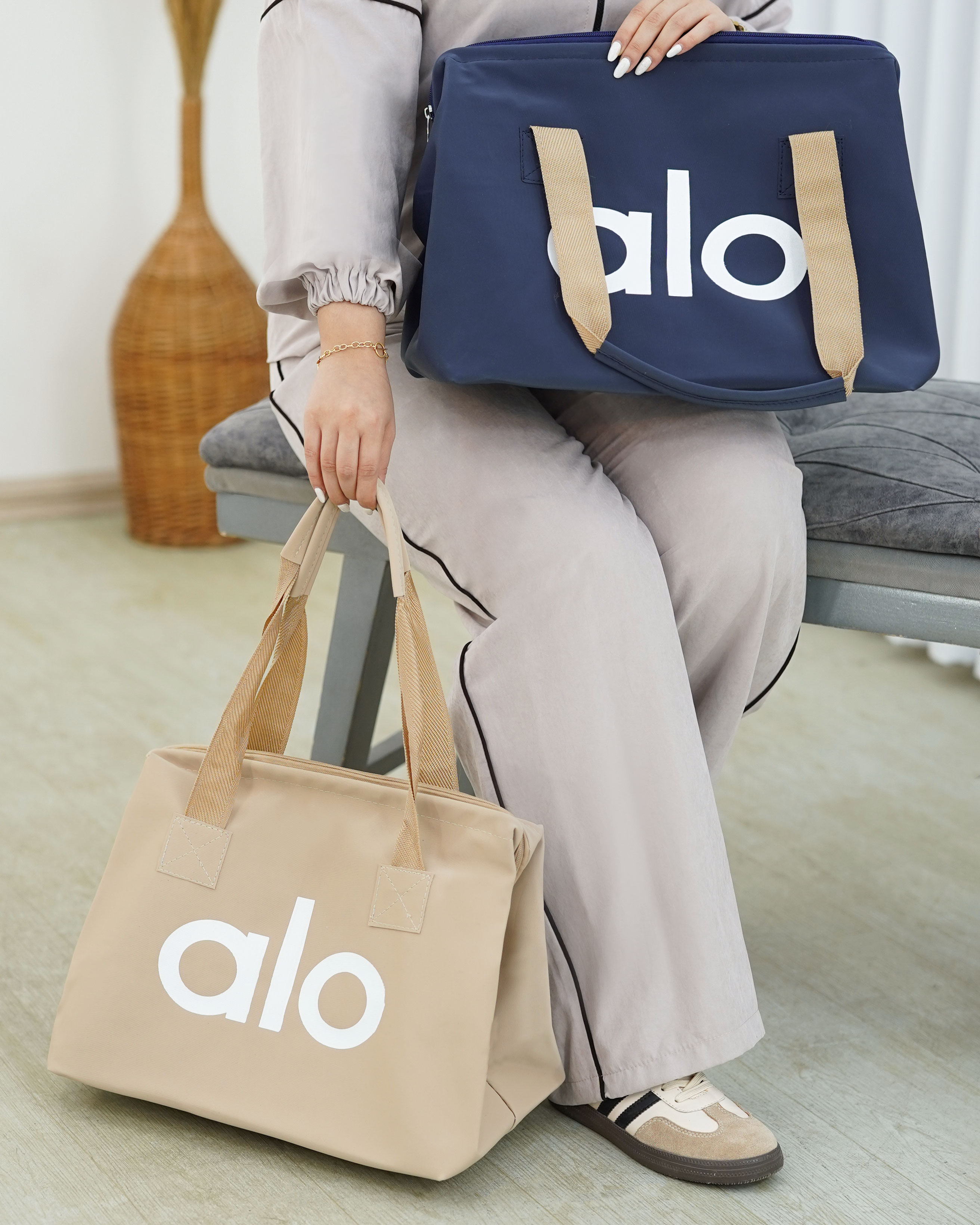 کیف باشگاهی برزنتی طرح alo کد i636