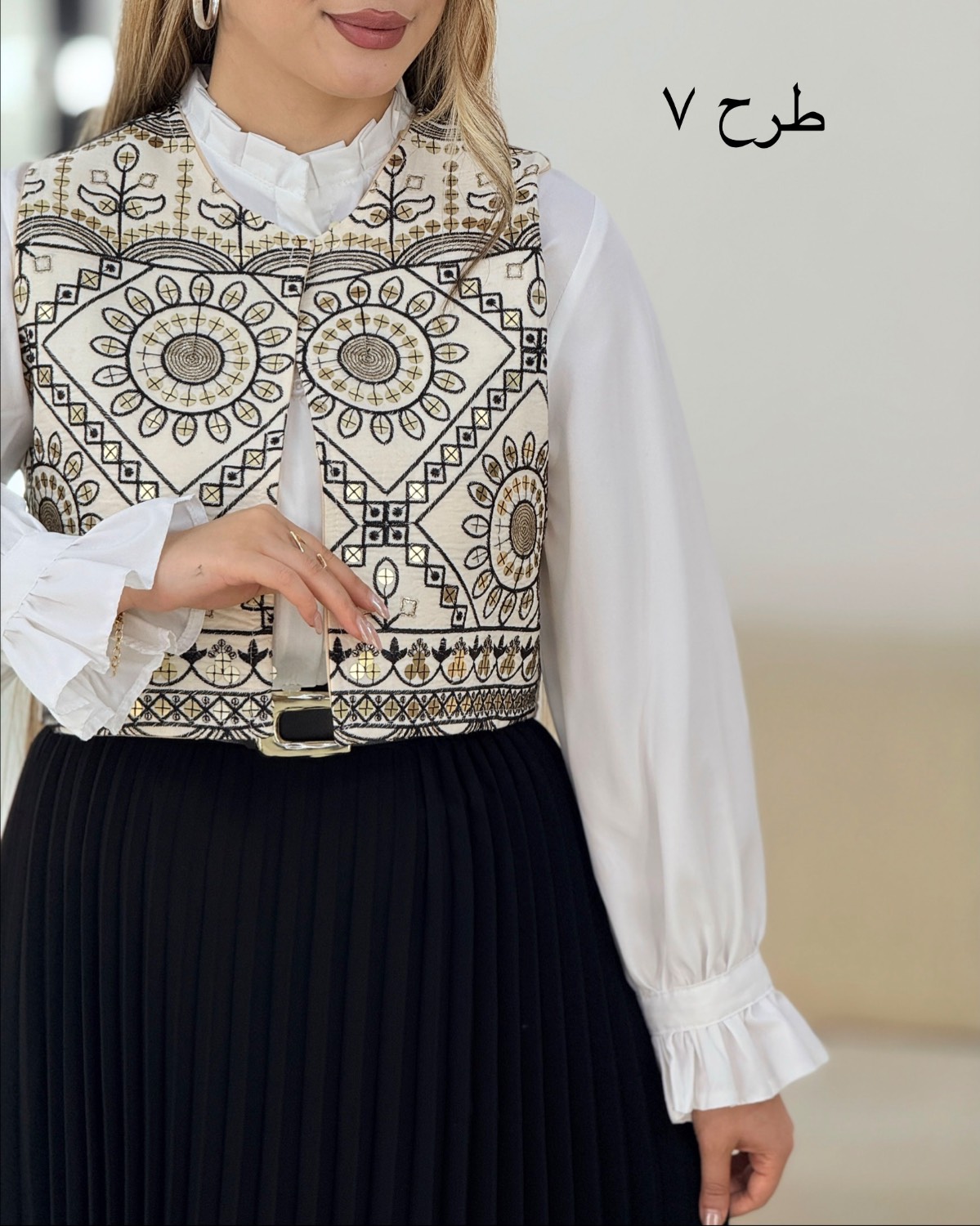 ست جلیقه و دامن سنتی کد i386