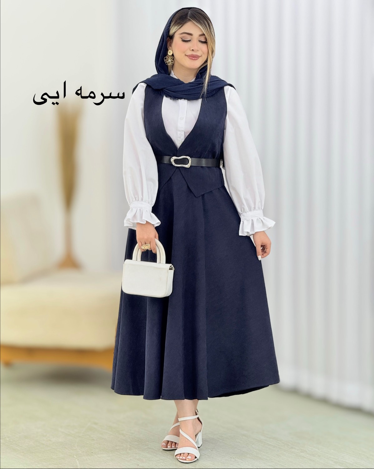 ست 4 تیکه شومیز، جلیقه، دامن و کمربند عروسکی کد i644