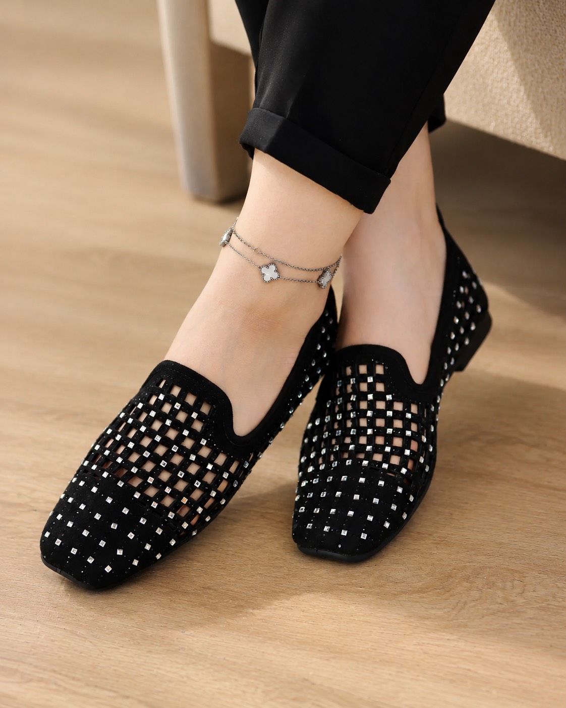 کفش جلوبسته نگینی جیر کد j010