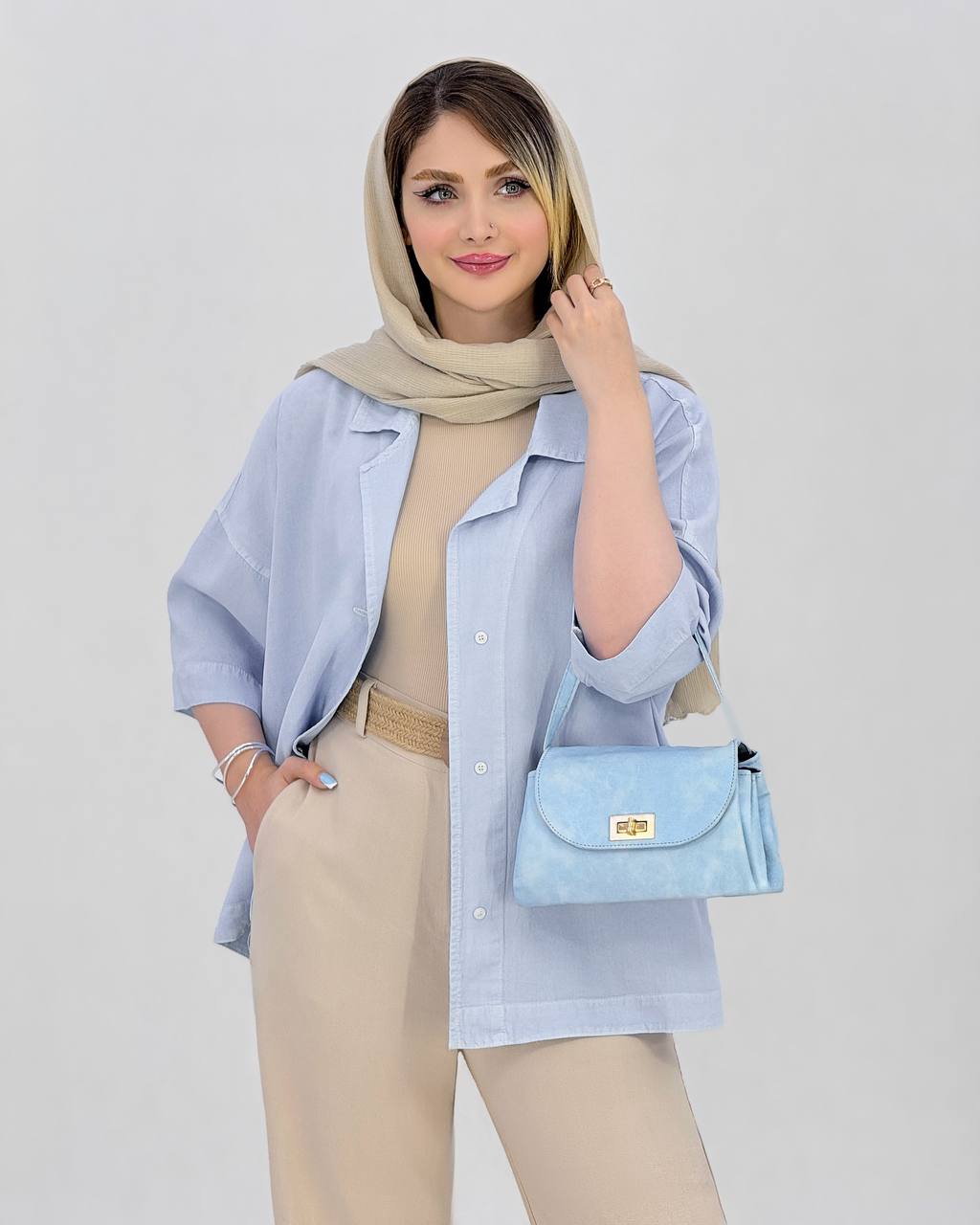 شومیز سیلک یقه شکاری کد j029