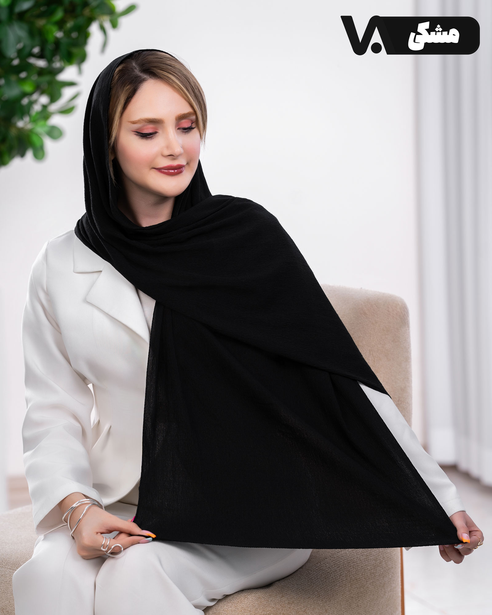 شال نخی منگوله دار کد j247