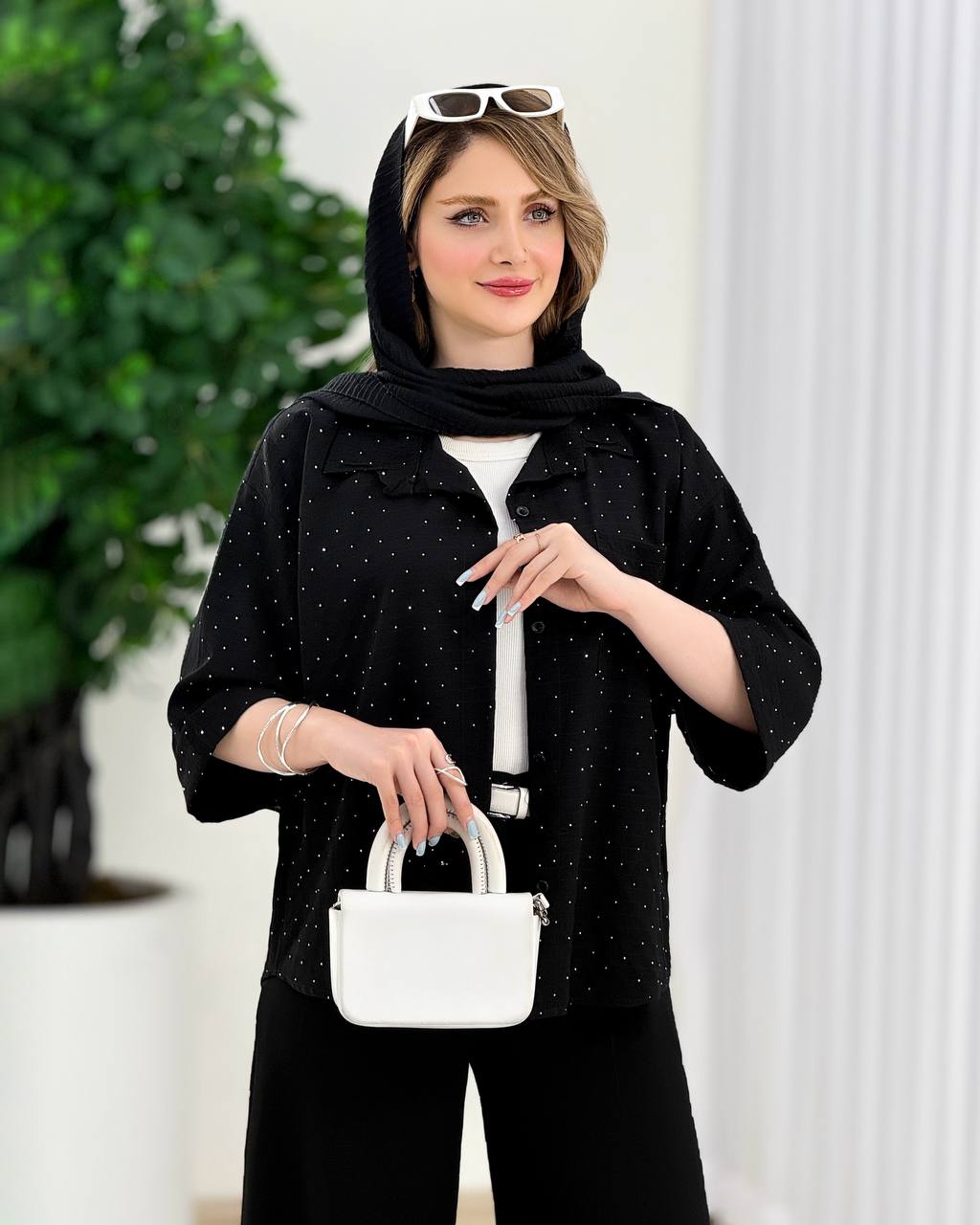 شومیز ینزی نگینی جلو جیب کد j133