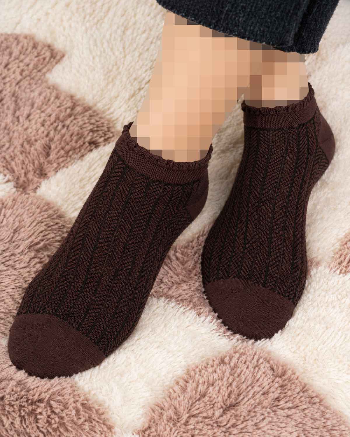 جوراب مچی گندمی لب کنگره‌ای کد j457
