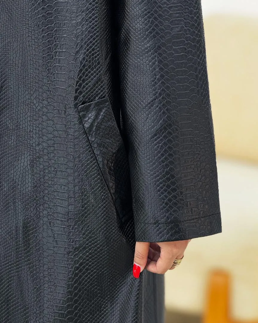 مانتو جلو باز چرم بلند یقه انگلیسی h459