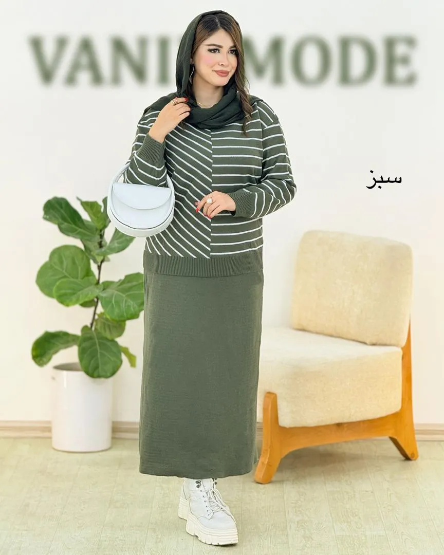 ست بلوز یقه گرد و دامن چاکدار کد h491