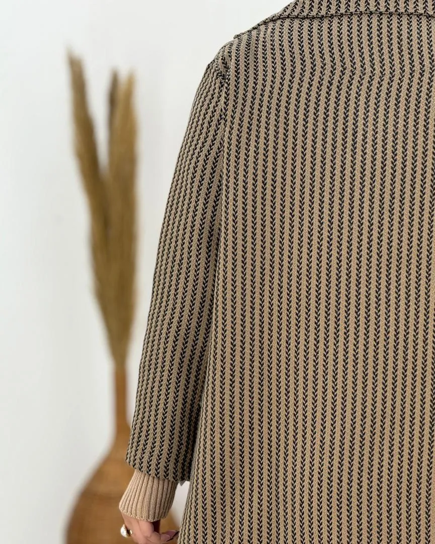 تک کت گندمی جیب دار