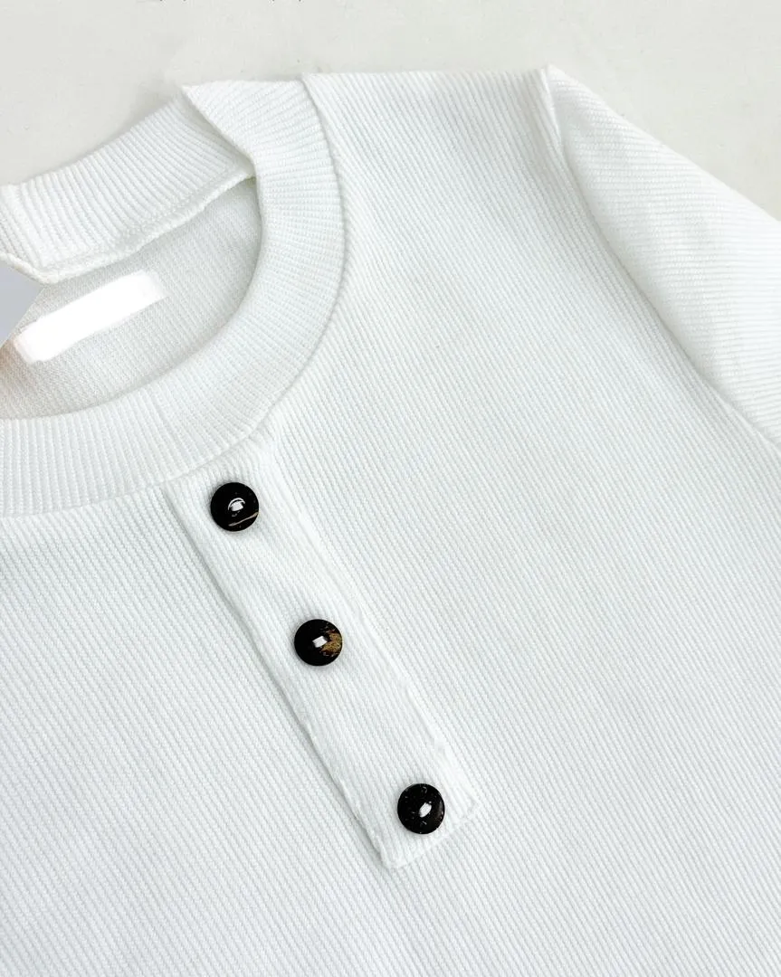 بلوز سه دکمه یقه گرد فانریپ کد h402