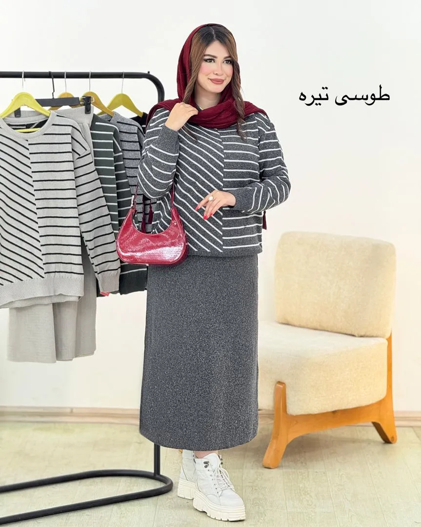 ست بلوز یقه گرد و دامن چاکدار کد h491