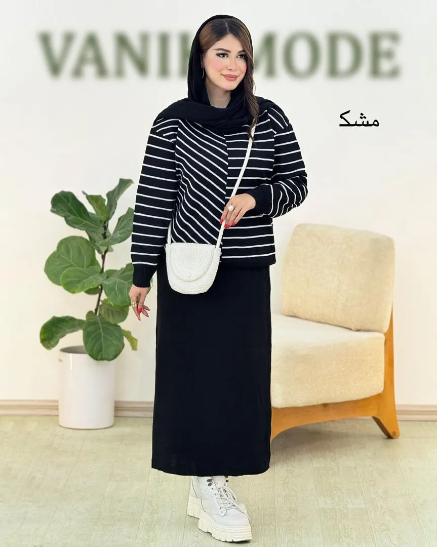 ست بلوز یقه گرد و دامن چاکدار کد h491